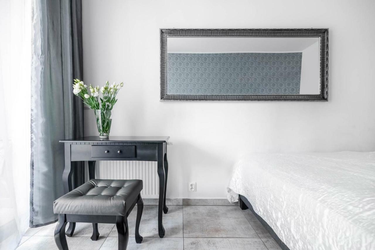 Apartamenty Goka Like It Arkadia Varşovia Exterior foto